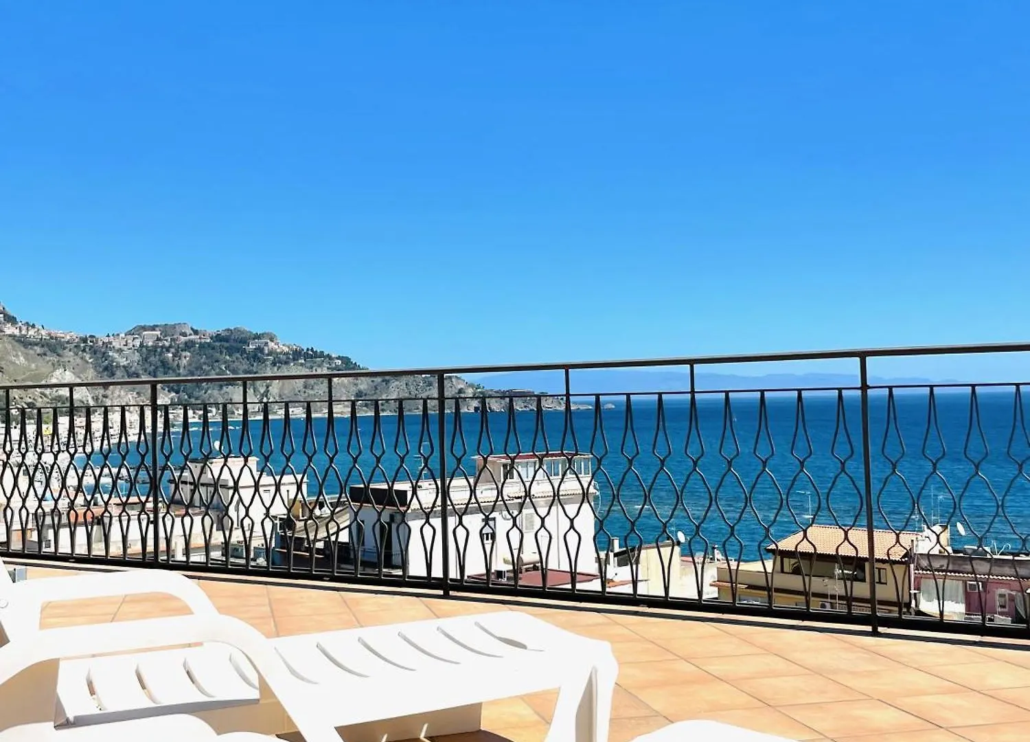 Ferienwohnung A Tirrazza Giardini-Naxos Italien